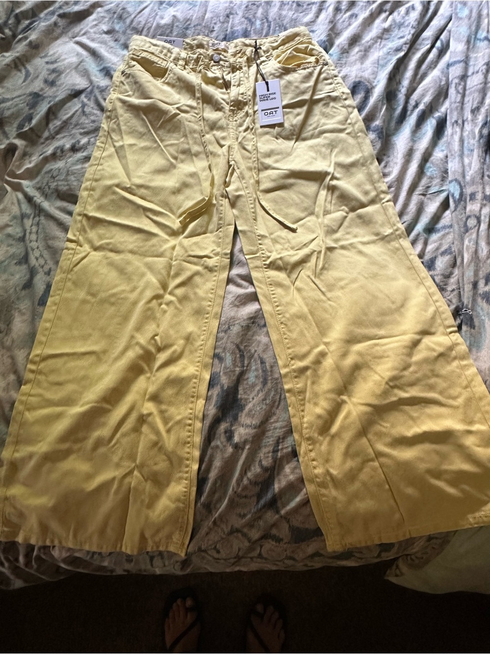 Oat New York Wide-Leg Pants in Pale Yellow